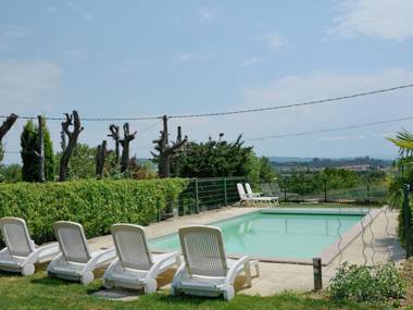Beautiful Villa in Carcassonne with Shared Pool Jacuzzi