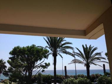 Cannes Terrace Beach Front & Sea view