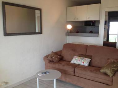 Cannes Terrace Beach Front & Sea view