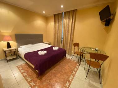 Cannes Holiday Suites