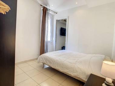 1 Bedroom Notre Dame 2 mins from the Croisette and the Palais 225