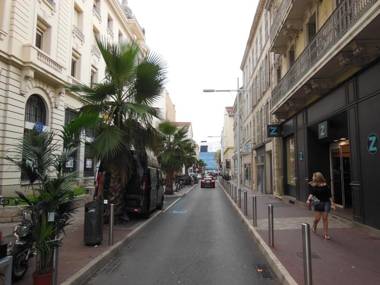 Studio Riouffe 2 mins from the Palais des Festivals and the beach 132