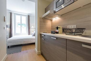 Florella Jean Jaures Apartment