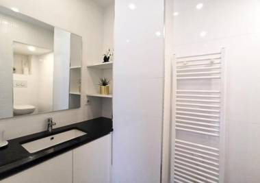 Viva Riviera - 3 Rue Commandant André