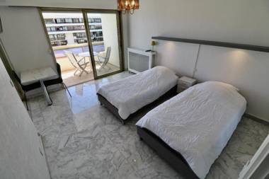 2 bedroom & studio Palais Royal 2 mins from Croisette and Carlton