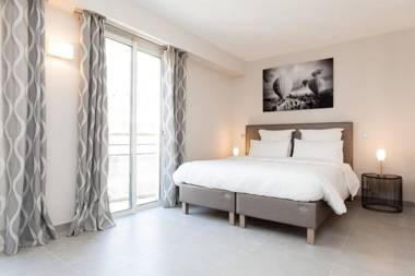 Carlton area: New 2 beds / 2 baths