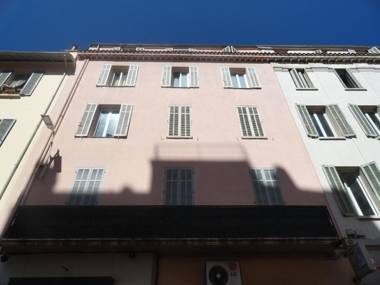 Viva Riviera 5 rue Gerard Monod - very close Croisette and Palais