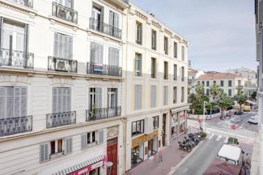 STUDIO 5 minutes du Palais entierement rénovés