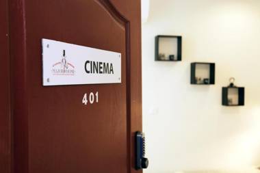 STUDIO 5 minutes du Palais entierement rénovés