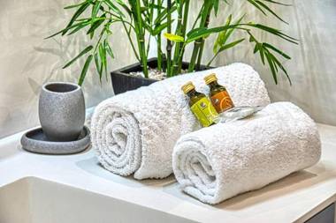 Cosy Flat near Croisette by GuestReady