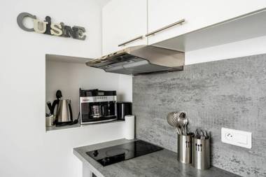 Cosy Flat near Croisette by GuestReady