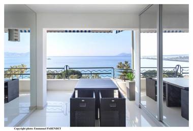 Beautiful modern apartment in La Croisette with sea view