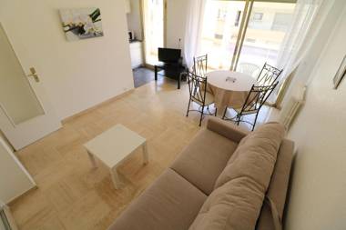Studio with balcony Palais Royal 1 min Croisette 8 mins from the Palais 108