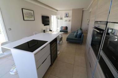 Fantastic penthouse 3 bedroom Croisette 406