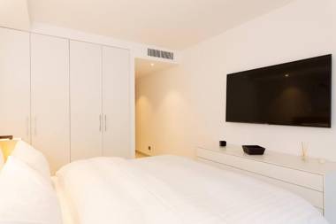 Carlton area : Luxury & new 2 beds/ 2 baths