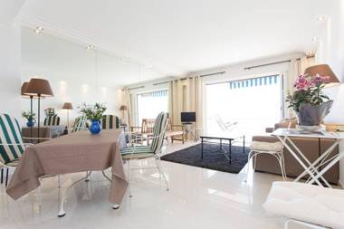 SEA VIEW 3 beds next to Palais