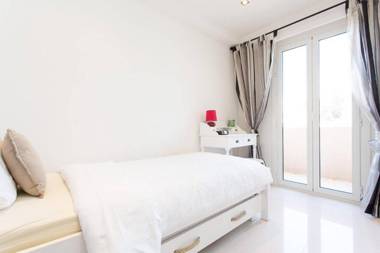 SEA VIEW 3 beds next to Palais