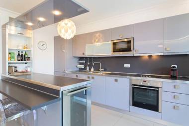 MARTINEZ HOTEL AREA: Modern 3 bedrooms w/ terrace