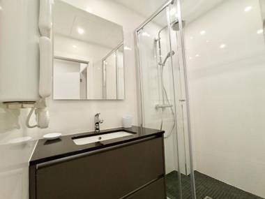 Viva Riviera Brand New 1 Bedroom close Croisette