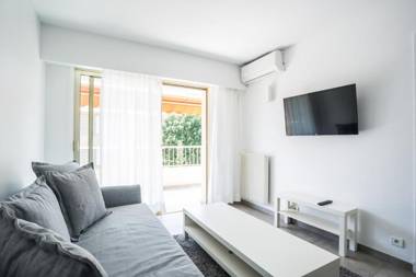 Bright One BDRM Apartment AC-Congress Beaches by Olidesi