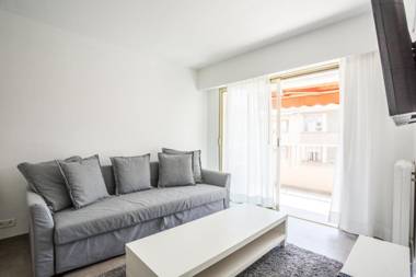 Bright One BDRM Apartment AC-Congress Beaches by Olidesi