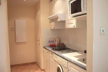 Studio Commandant Andre 22