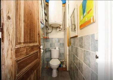 Provencal Style and Large 1 Bedroom Rue Florian