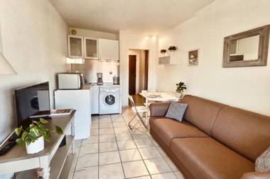 Cannes 5 minutes walking to the Palais