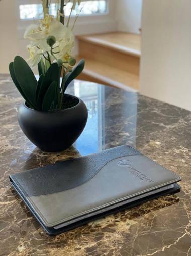 Sunlight Properties - Palme D Or - 2 Bedrooms modern holiday rental apartment hyper central