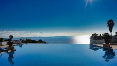 Charming one-bedroom apartment Villa Francia Resort in Cannes