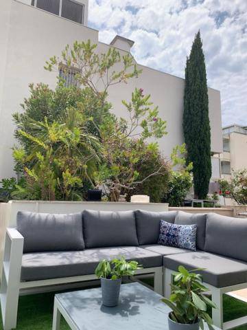 ROOFTOP CROISETTE/ALEXANDRE III