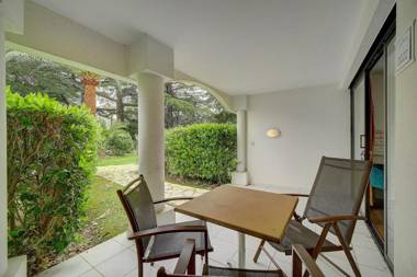 IMMOGROOM - 2 Rooms - Pool - Garden - Terrace - Parking