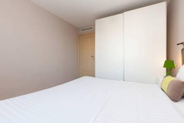 Three bedrooms:  200m from Croisette