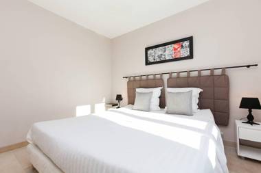 Three bedrooms:  200m from Croisette