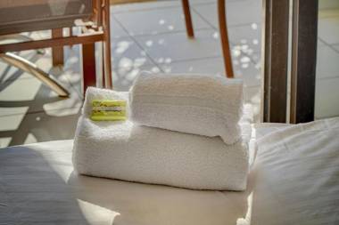 IMMOGROOM - 2 Rooms - Swimming pool - Terrace - Parking