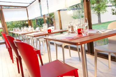 Campanile Nîmes Sud - Caissargues