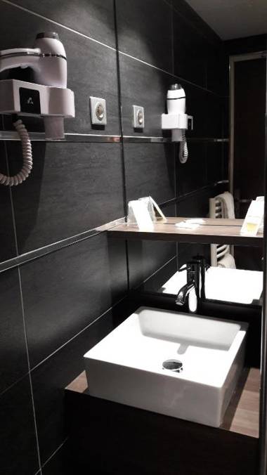 Hôtel Crocus Caen Mémorial