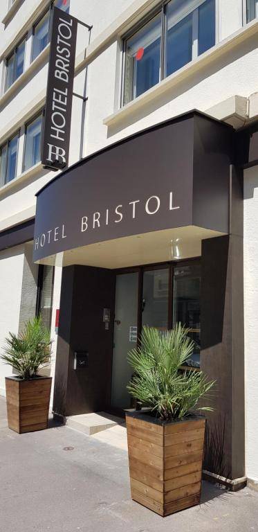 Le Bristol