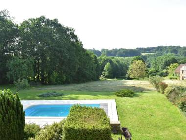 Cozy Holiday Home in Coux-et-Bigaroque with a Private Pool