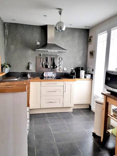 Maison de 2 chambres a Varaville a 400 m de la plage avec jardin clos et wifi