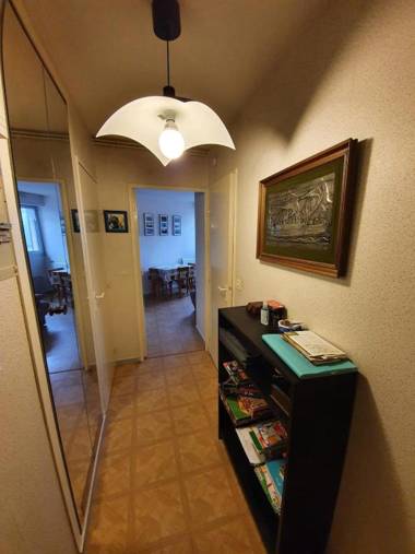 Flat with SWIMMING POOL - direct access to sea