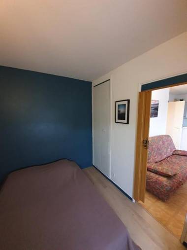 Flat with SWIMMING POOL - direct access to sea