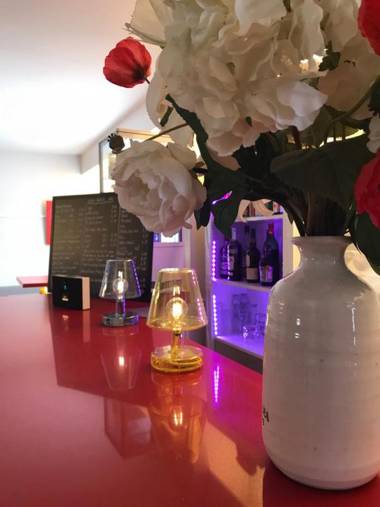 The Originals City Hôtel Dau Ly Lyon Est (Inter-Hotel)