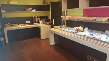 Kyriad Bourg En Bresse