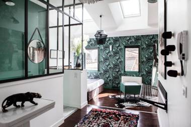 Une Chambre Chez Dupont