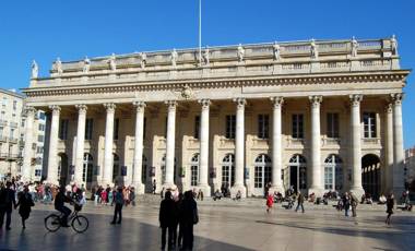LOCBORDEAUX-FR - Studio Hypercentre Quinconces en Pierre - WIFI