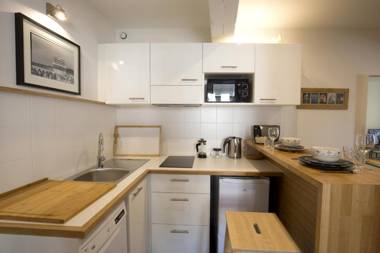 Centre Historique - Tour du Pin 2