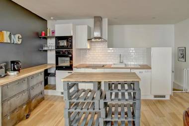 Le Faubourg charmant duplex pour 4 avec parking