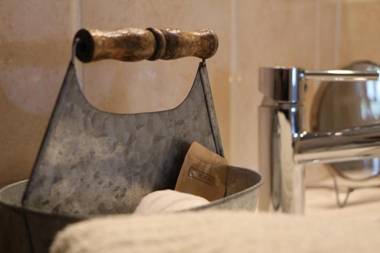 Chambre 2 Peyroutas a Vignonet St Emilion