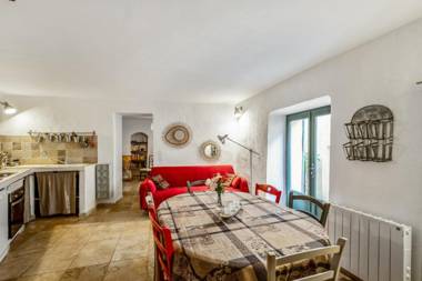 Maison de 2 chambres avec vue sur la ville et wifi a Bonnieux